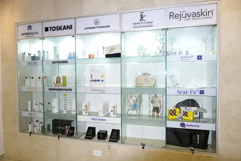 Img-DrJoseEspino-Galeria_Consultorio-4